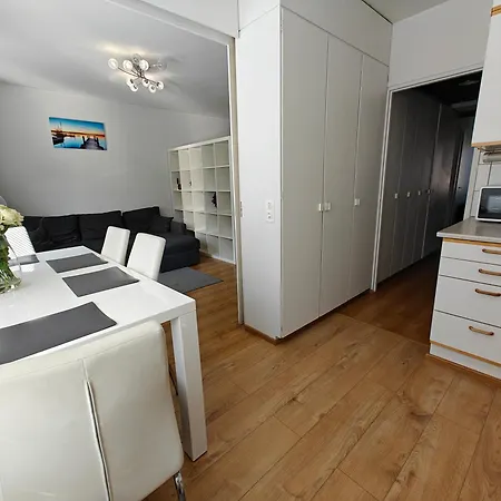 Lägenhet 3-room In Center, Parking *